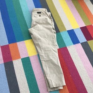 Men’s Banana Republic Tapered Fit Chinos!